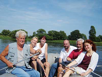 Mit Politikern in einem Boot